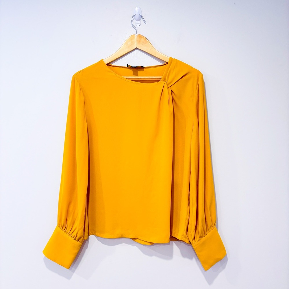 SFW SUITABLE FOR WORK Saffron fluid blouse | Office‎ minimal | Small